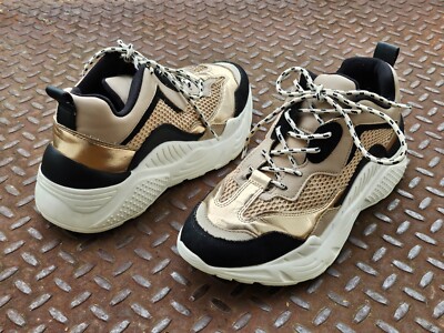 Steve Madden Women Sneaker Black/Rose Gold Tone Shoes Lace Up Sport Size 9M 