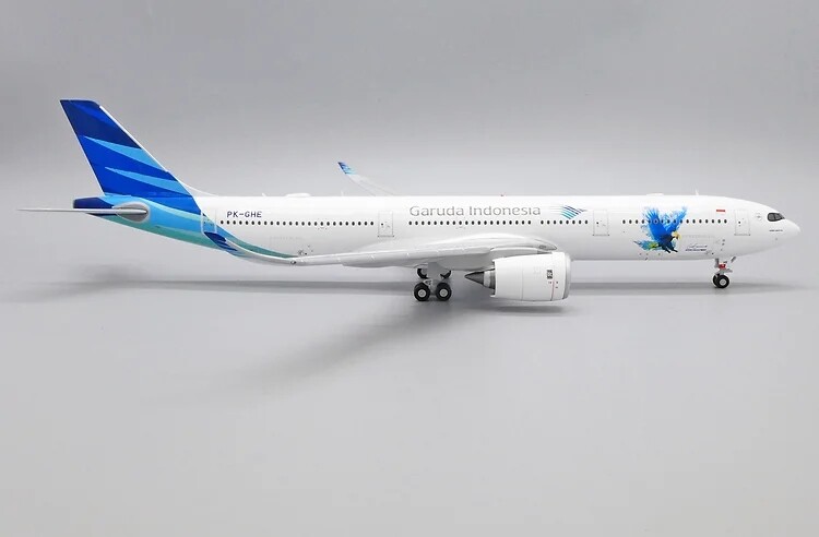 1:200 JC Wings Garuda Indonesia AIRBUS A330-900NEO Plane Diecast