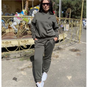 nike womens tracksuit