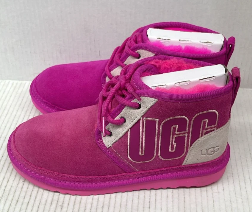 Botas UGG Neumel Contorno Gráfico Niños Talla 5 - Cómodas Gamuza Informales Invierno Zapatos Foto 3 de 4