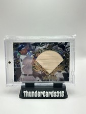 Topps Recalls 2015 Tribute Baseball Due to Damaged Autographs 14