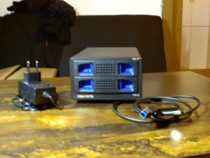 CENMATE 2 Bay Festplatten-RAID-Gehäuse für 2,5/3,5Zoll SATA HDD/SSD mit USB 3.0