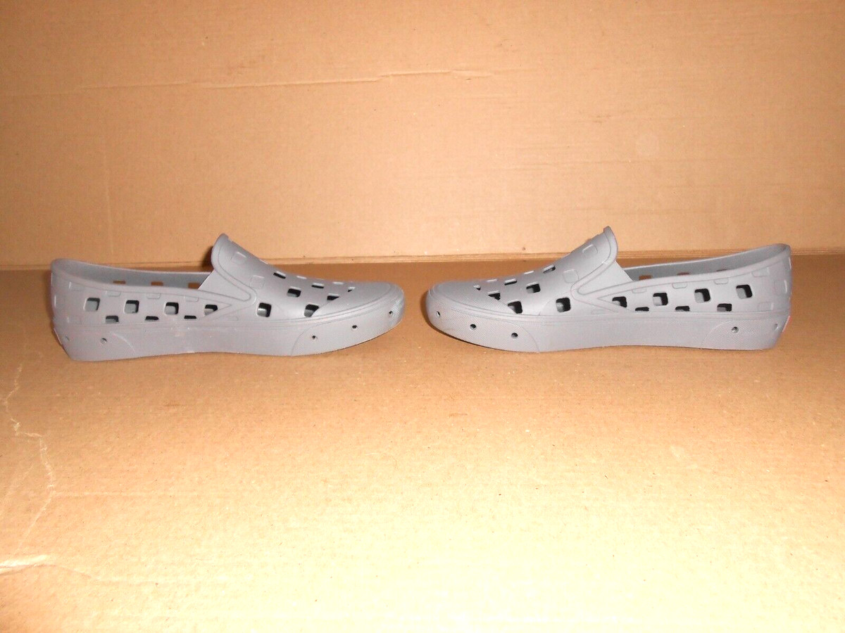 vans croc style