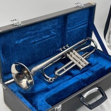 YAMAHA YTR-135 Trumpet Silver Color with Hard Case Used