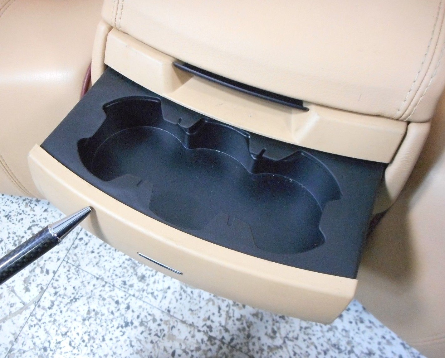 2006 06 Maserati Quattroporte M139 Rear Seat Assembly Beige OEM