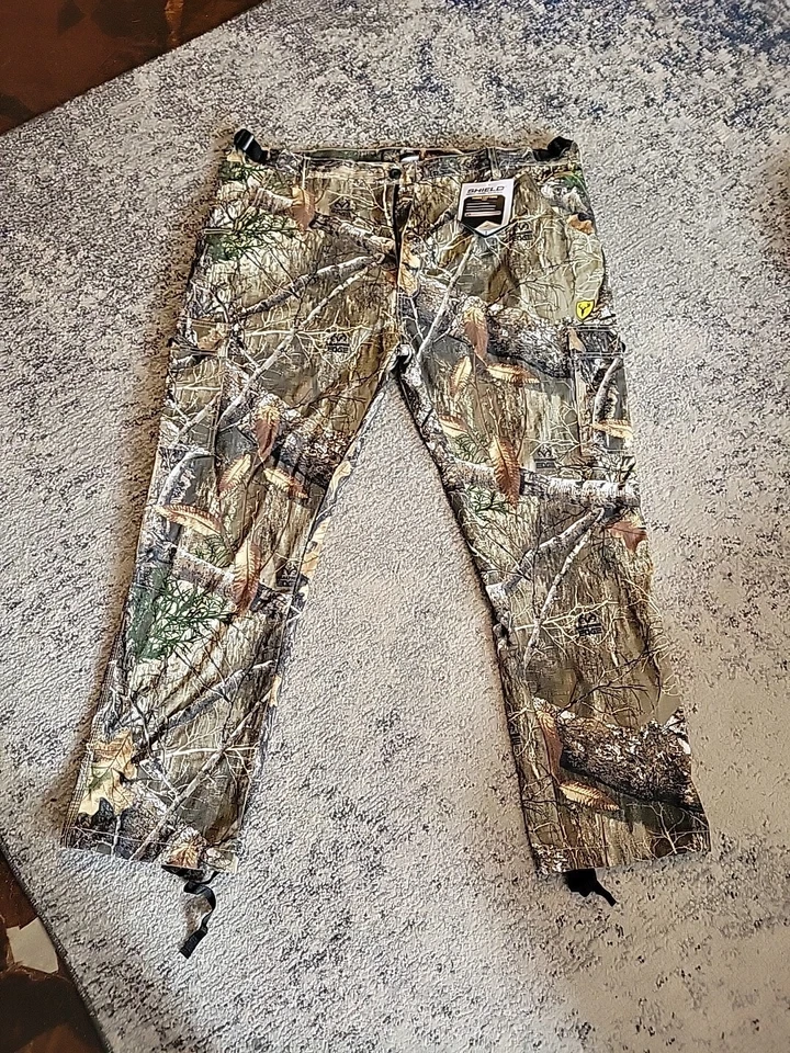 Shield Fused Cotton Mens 2X Pants Mens 6 Pocket Adjustable Camo Realtree Edge - Image 2 of 4