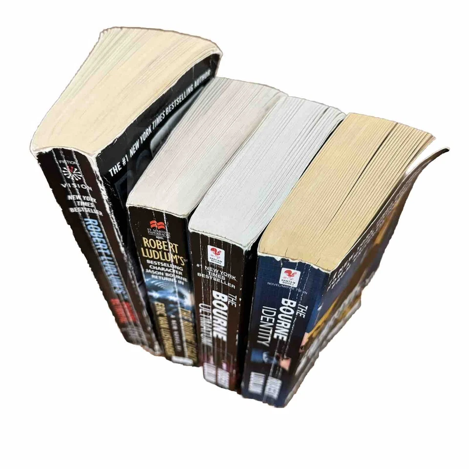 Lot of 4 Jason Bourne Series Books by Robert Ludlum and Eric Van Lustbader - Image 2 of 4