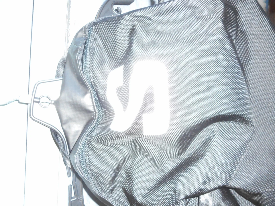 Bolso de Viaje Salomon OUTLIFE DUFFEL 70 Unisex Negro Foto 3 de 4