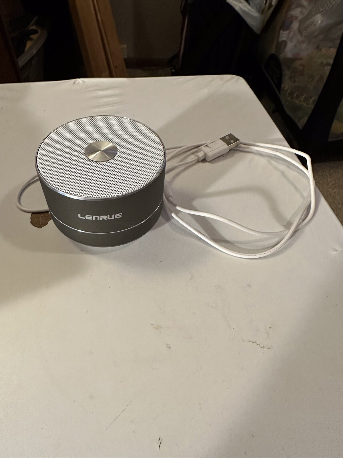 Portable Wireless Bluetooth Speaker with Rich Bass-image