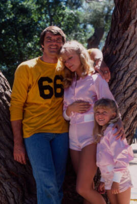 Robert Urich Cheryl Ladd Nicole Eggert in When She Was Bad 1979 TV Old Photo 2