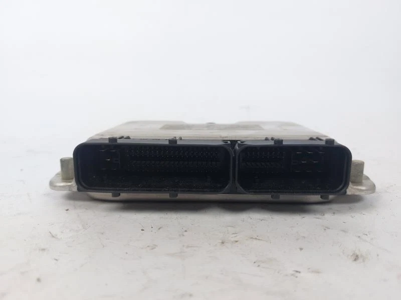 038906019AN CENTRALINA MOTORE ECU BOSCH AUDI A4 AVANT (8D5-B5) 1.9 TDI 8V 116CV  - Immagine 2 di 3
