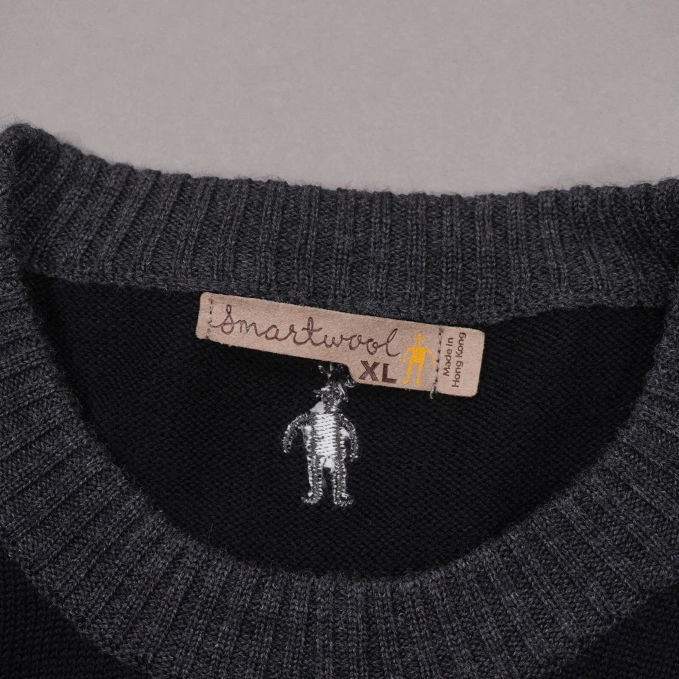 Smartwool 100% Merino Wool Pullover Sweater Mens XL Black Gray Color Block EUC - Image 3 of 4