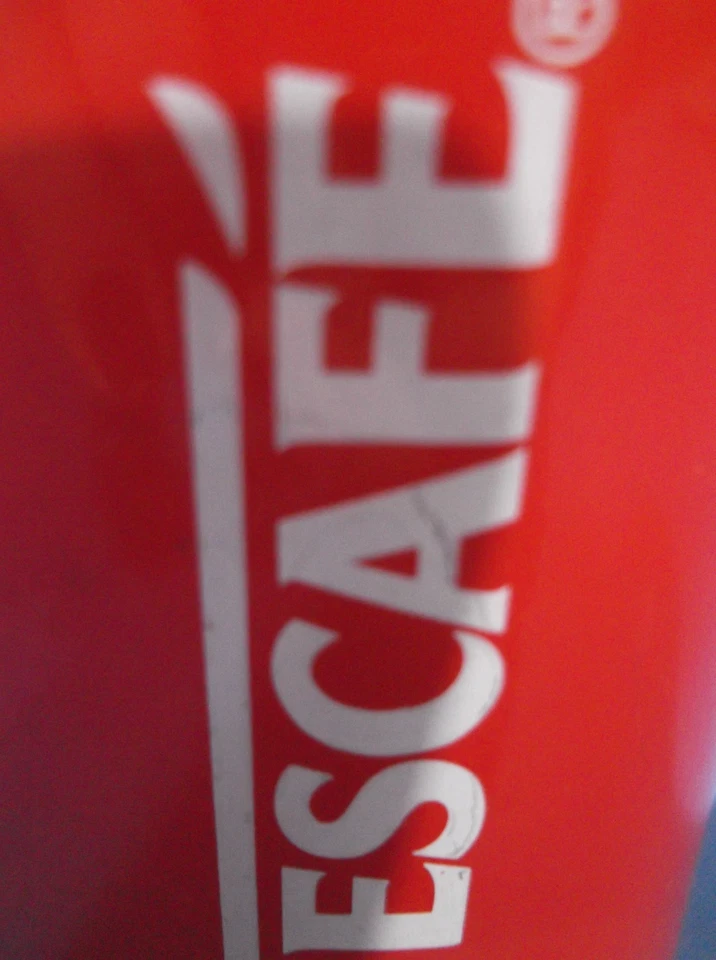 Taza/taza de café de cerámica Nestlé NESCAFE roja rara de colección 25... Foto 2 de 4