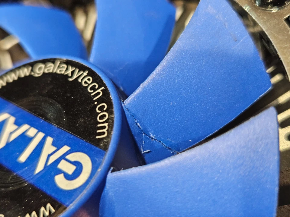 2 X Galaxy GeForce GTS 250 1GB DDR3 PCIe Bundle- **READ** - Image 4 of 4