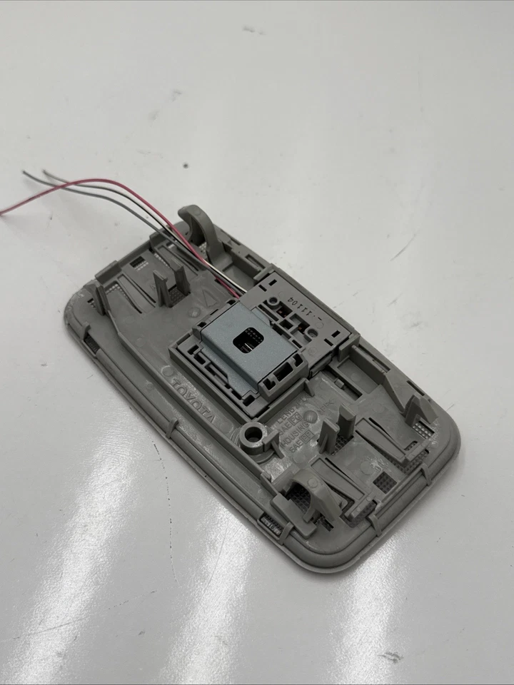 Toyota Corolla 2009-2013 interior techo trasero domo luz B224-16 Foto 3 de 4