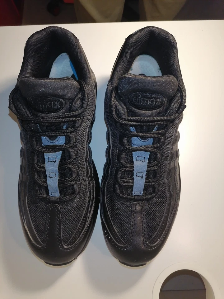 NIKE AIRMAX 95 NEGRAS - Imagen 4 de 4