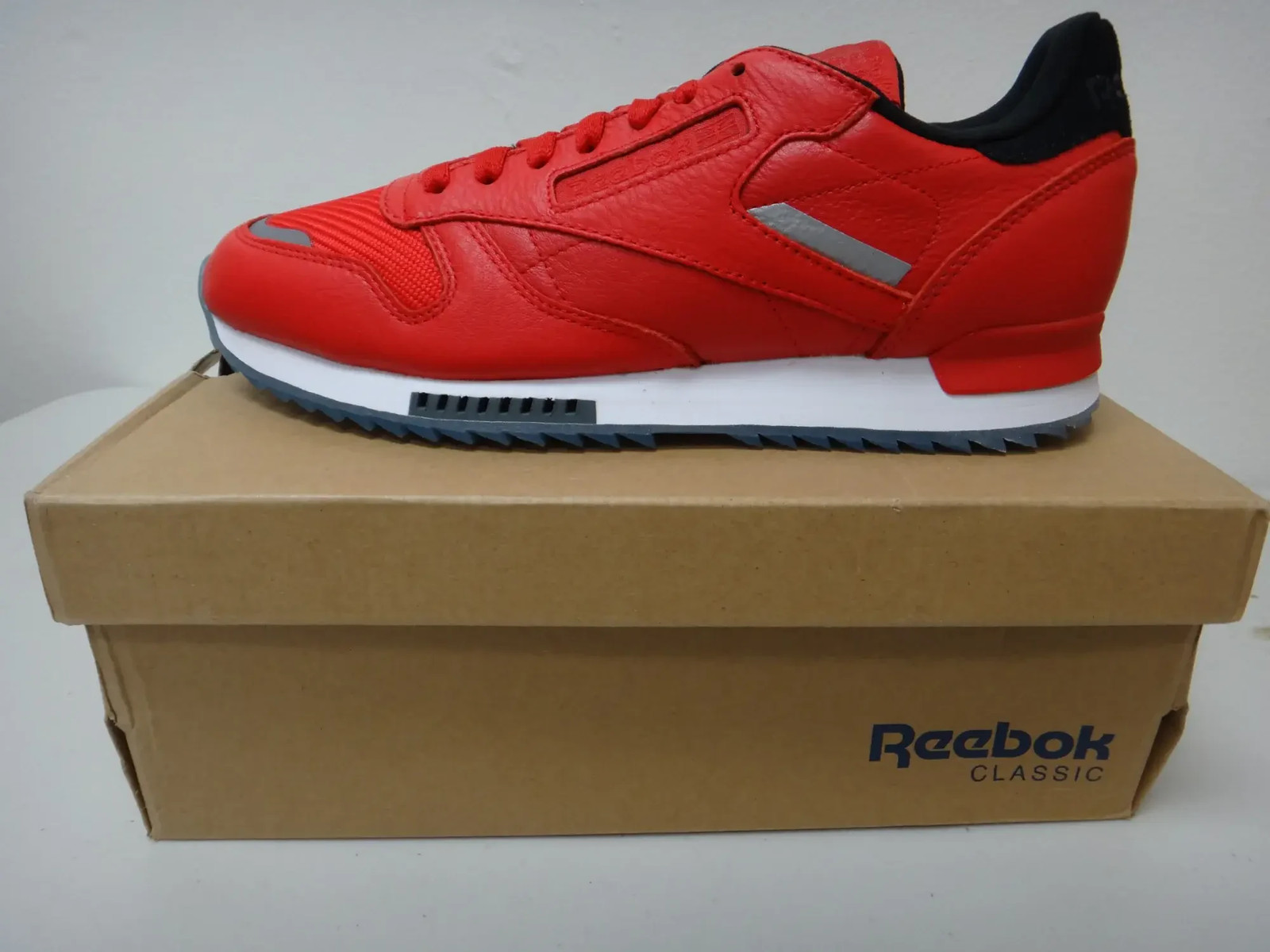 Reebok Classic Leather Ripple Men US 10 Red White Black BS5250 BS5250-PRM
