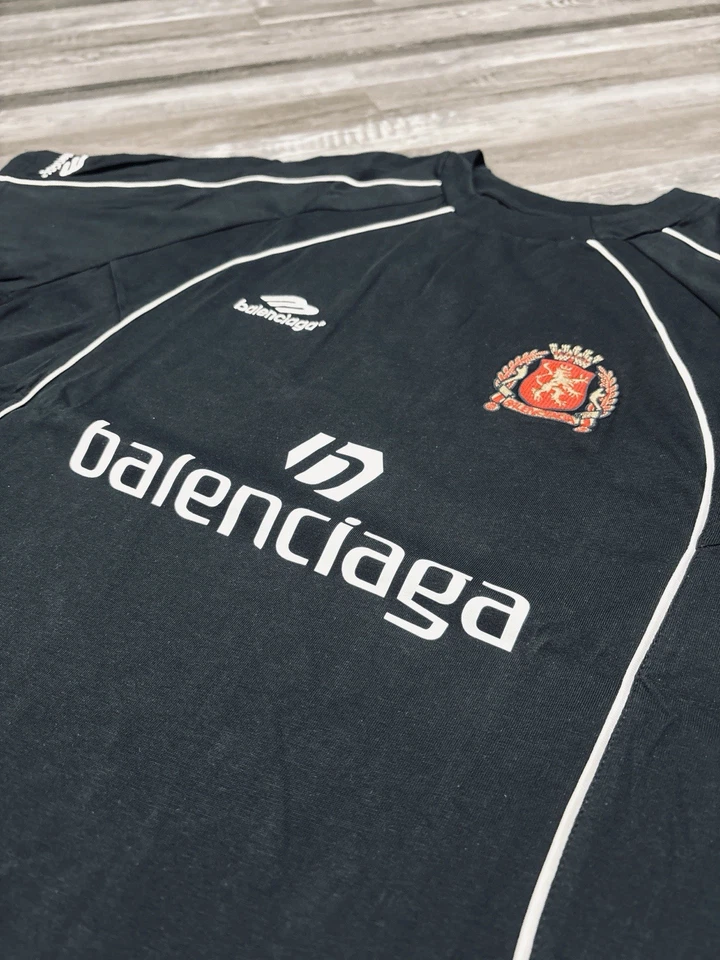 Футболка Balenciaga черная футбол Manchester негабаритный размер средний - Изображение 2 из 3
