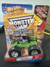 2012 Hot Wheels Monster Jam 1/64 30th Anniversary Grave Digger Green