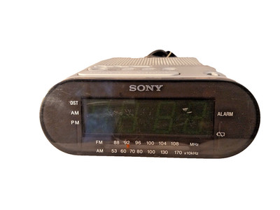 Sony Dream Machine ICF-C218 Radiowecker AM/FM Netzbetrieben Funktioniert