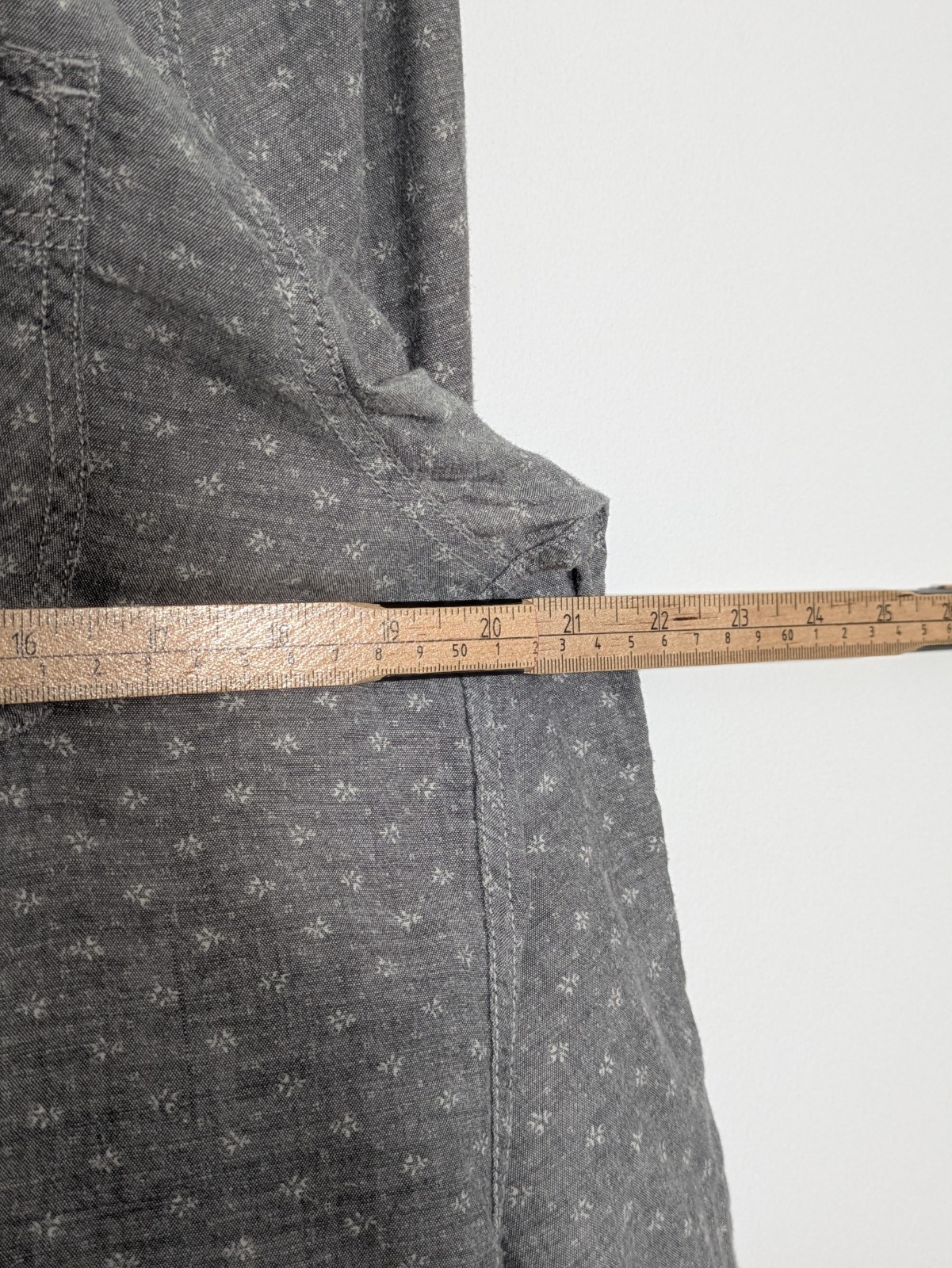 Allsaints Spitalfields Medium Shuttle Notes Grace… - image 12