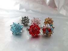  Glasperlen Ring in Form einer funkelnden Blüte Farbwahl