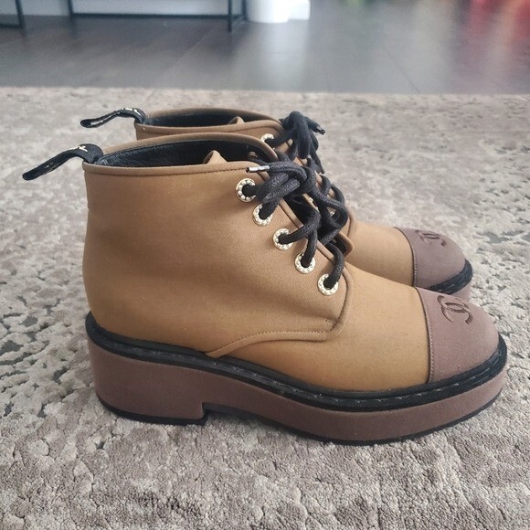 Chanel 2020 Interlocking CC Logo Boots 38.5 | eBay