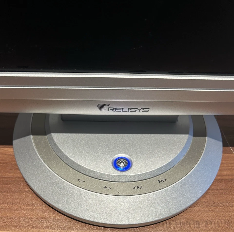 Relisys TL795A-RU 17" TFT LCD Monitor Retro PC Gaming Silver Tilt Screen Boxed - Image 4 of 4