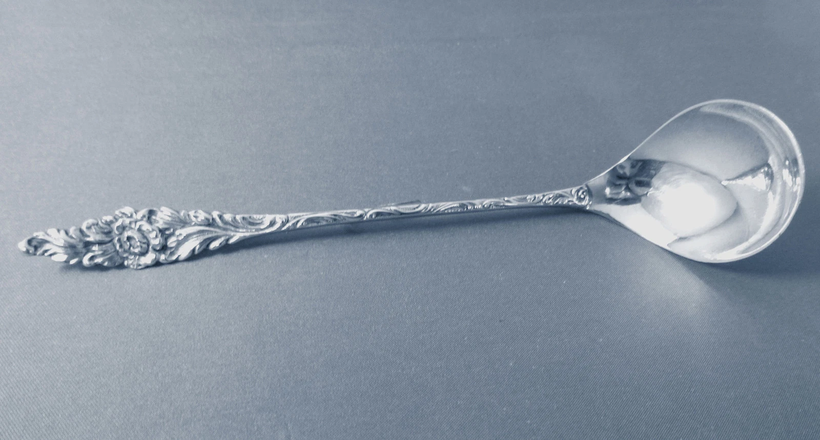 DUTCH FLORAL STERLING SAUCE LADLE
Opens in a new window or tab