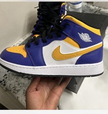Size 6.5 (GS) - Jordan 1 Mid Lakers - DQ8423-517