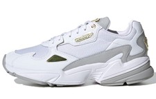 adidas Falcon White Gold Metallic (Women... FV5091