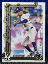 2025 Topps Holiday MOOKIE BETTS Dodgers Base H52