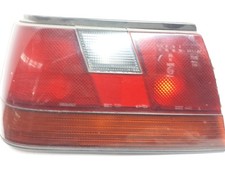 Feu arrière Nissan SUNNY