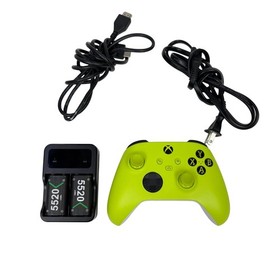 Microsoft Xbox Series X 1TB 1882 Video Game Console - 8101