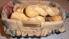 Longaberger 10" Dresden Basket With Decorative Plastic Bread Items Moving Handle