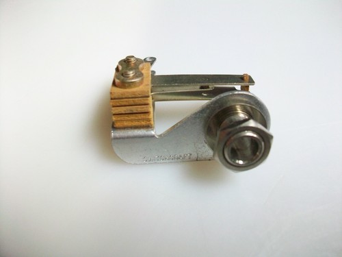 SWITCHCRAFT 1/4" SERIES 54 RIGHT ANGLE PHONE JACK - Picture 2 of 4