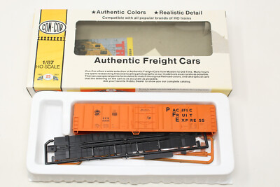 HO Con-Cor 009801-9 57' Mech Reefer Pacific Fruit Express PFE 454530 Orange Kit