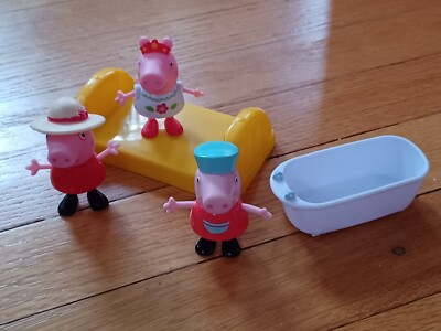 3 Peppa Pig Figures White Flower Shirt Princess Crown,  Chef Hat, Straw Hat, Tub