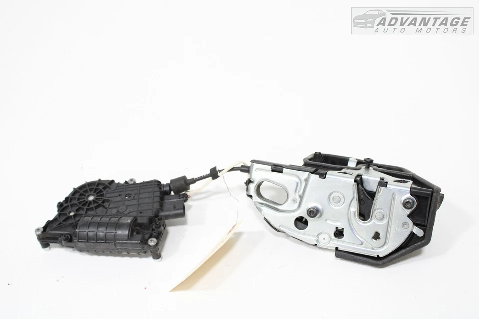 BMW 535I F10 2011-2016 actuador de bloqueo de pestillo de puerta del lado del pasajero delantero derecho OEM Foto 2 de 4