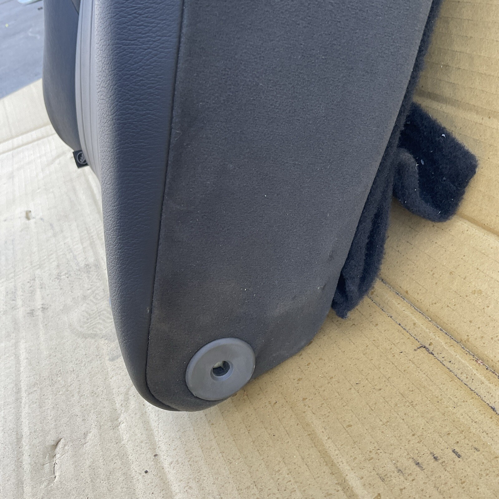 2014-2019 MASERATI QUATTROPORTE RIGHT PASSENGER REAR UPPER SEAT CUSHION OEM