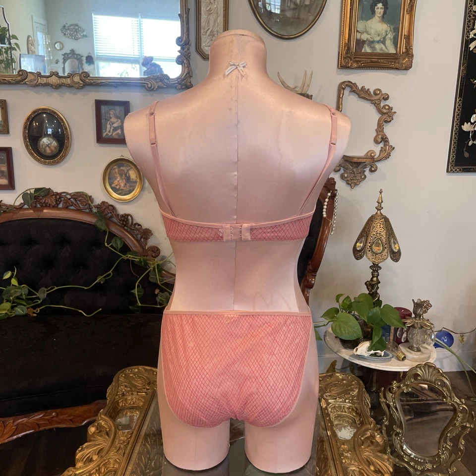 Conjunto de bragas/sujetador de bikini de malla métrica geográfica Calvin Klein de colección de los años 90 nuevo talla L/36B Foto 2 de 2