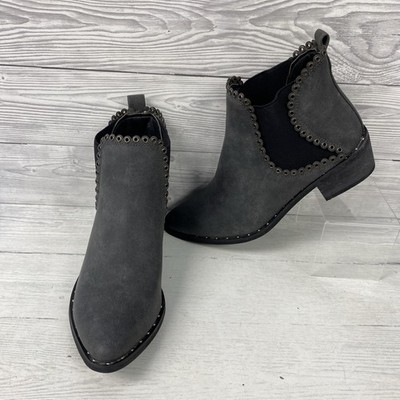 Down To Earth graue Chelsea Cowboystiefel niedriger Absatz Nietendetail Größe 4 PT