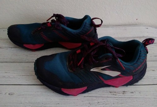brooks womens cascadia 13
