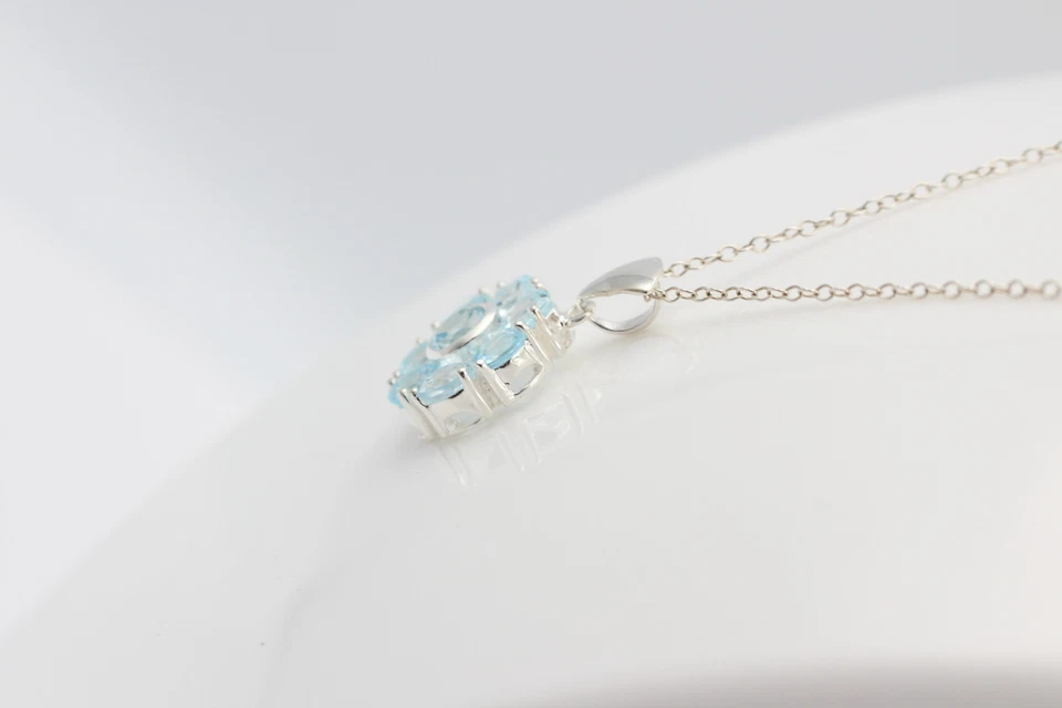 Elegante Pendente In Topazio Blu Da 2,5 Carati In Argento 925 - Immagine 4 di 4