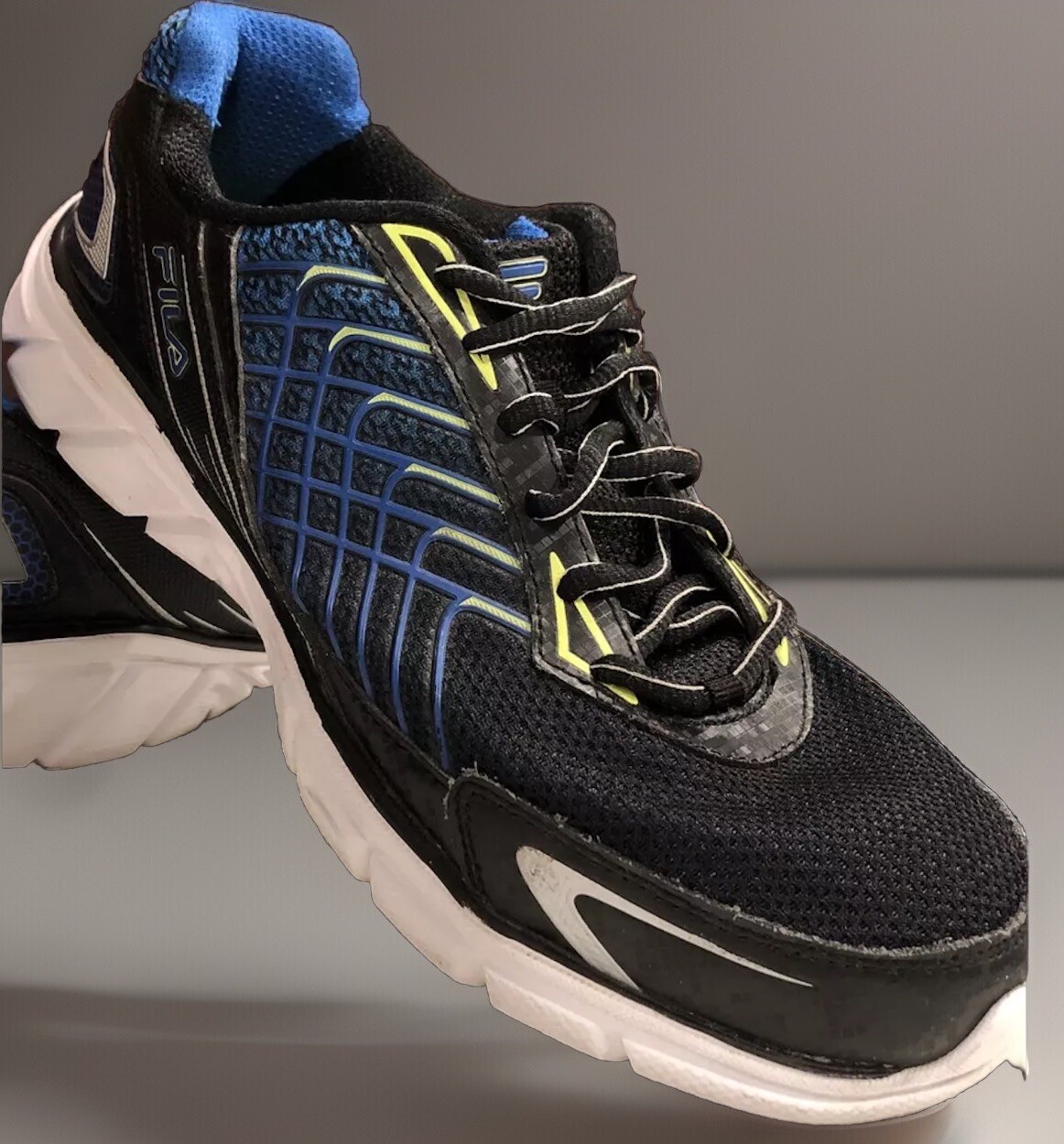 SAOLA Scarpe da corsa FILA taglia 8 memory foam cool max