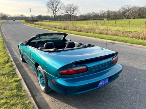 1994 Chevrolet Camaro Convertible: Classic Design With Modern Comfort - Picture 4 of 20