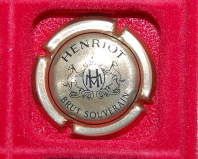 1 Champagner Schnauzenschild Henriot Brut Souverän