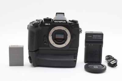 READ!DDP US Olympus OM-D E-M1 16.3MP Digital Camera w/HLD-7 battery grip *EXC+5*