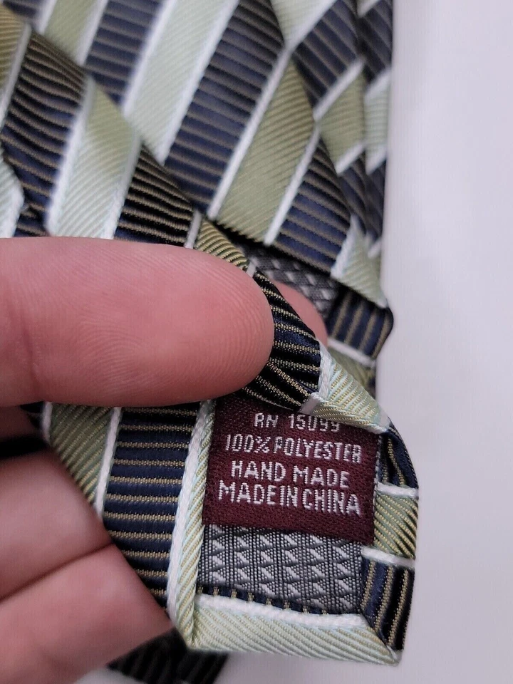 Corbata formal para hombre Covington 57"Lx3,5"W verde/azul marino Foto 4 de 4