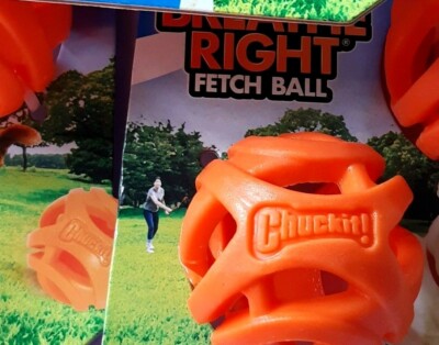 CHUCKIT Air Fetch Hundball Breathe Easy orange Wurfspielzeug Gr.L 7cm Einzelball